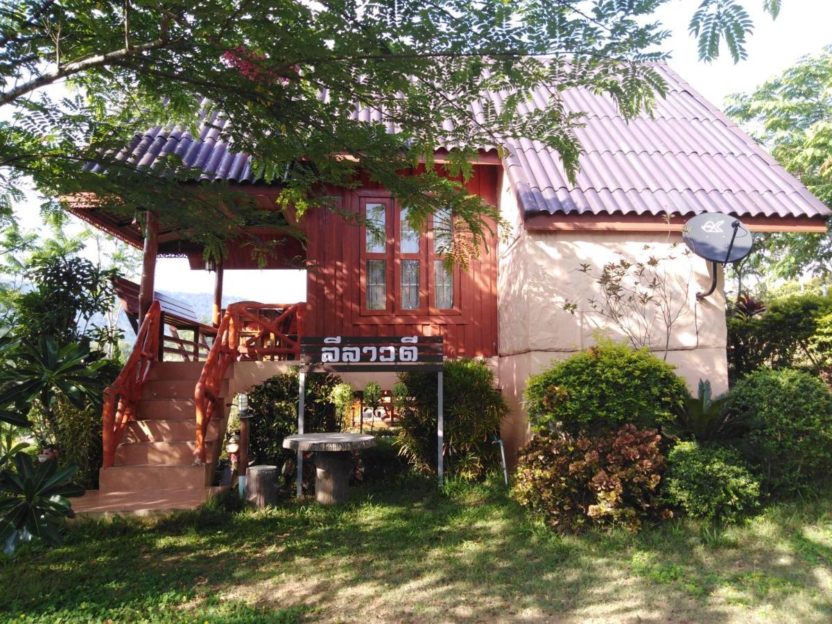 ホテル Khao Kho Flora エクステリア 写真