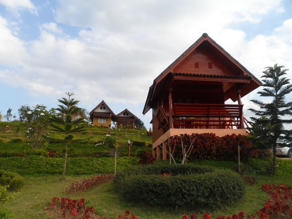 ホテル Khao Kho Flora エクステリア 写真